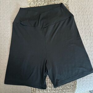 Fitz + Eddi Black Biker Shorts M High Waist Athletic Yoga Shorts Womens Medium